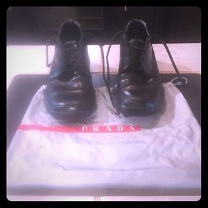 Prada Vibram lace up shoes size 37 (US 7)